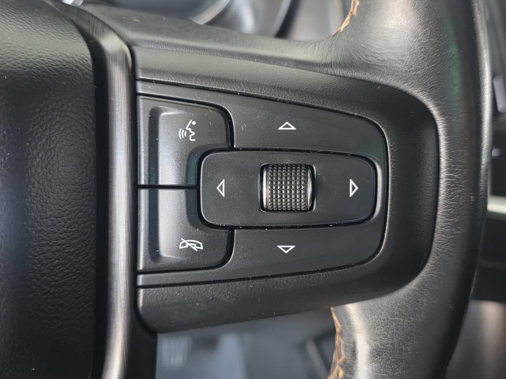 Used 2021 GMC Yukon XL AT4 w/ AT4 Premium Plus Package AWD/4WD image 27