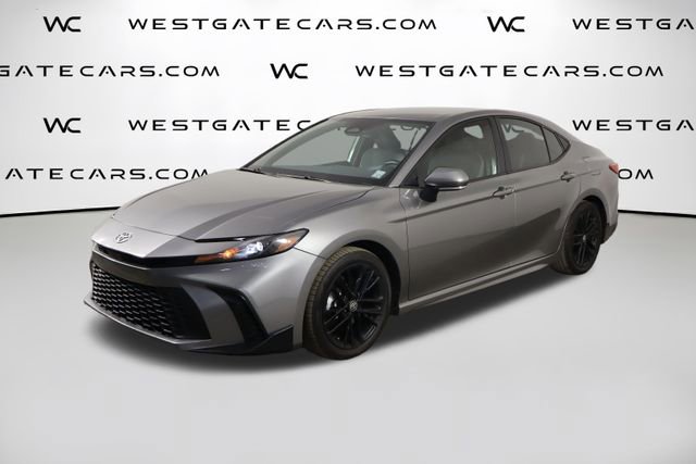 Used 2025 Toyota Camry SE w/ Convenience Package