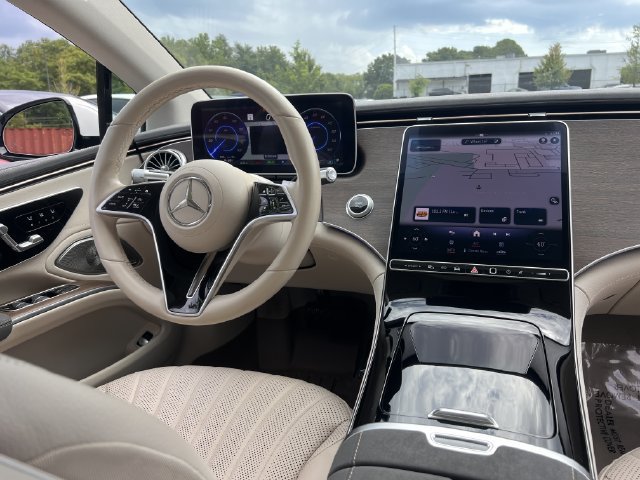 Used 2022 Mercedes-Benz EQS 450+ Sedan image 16