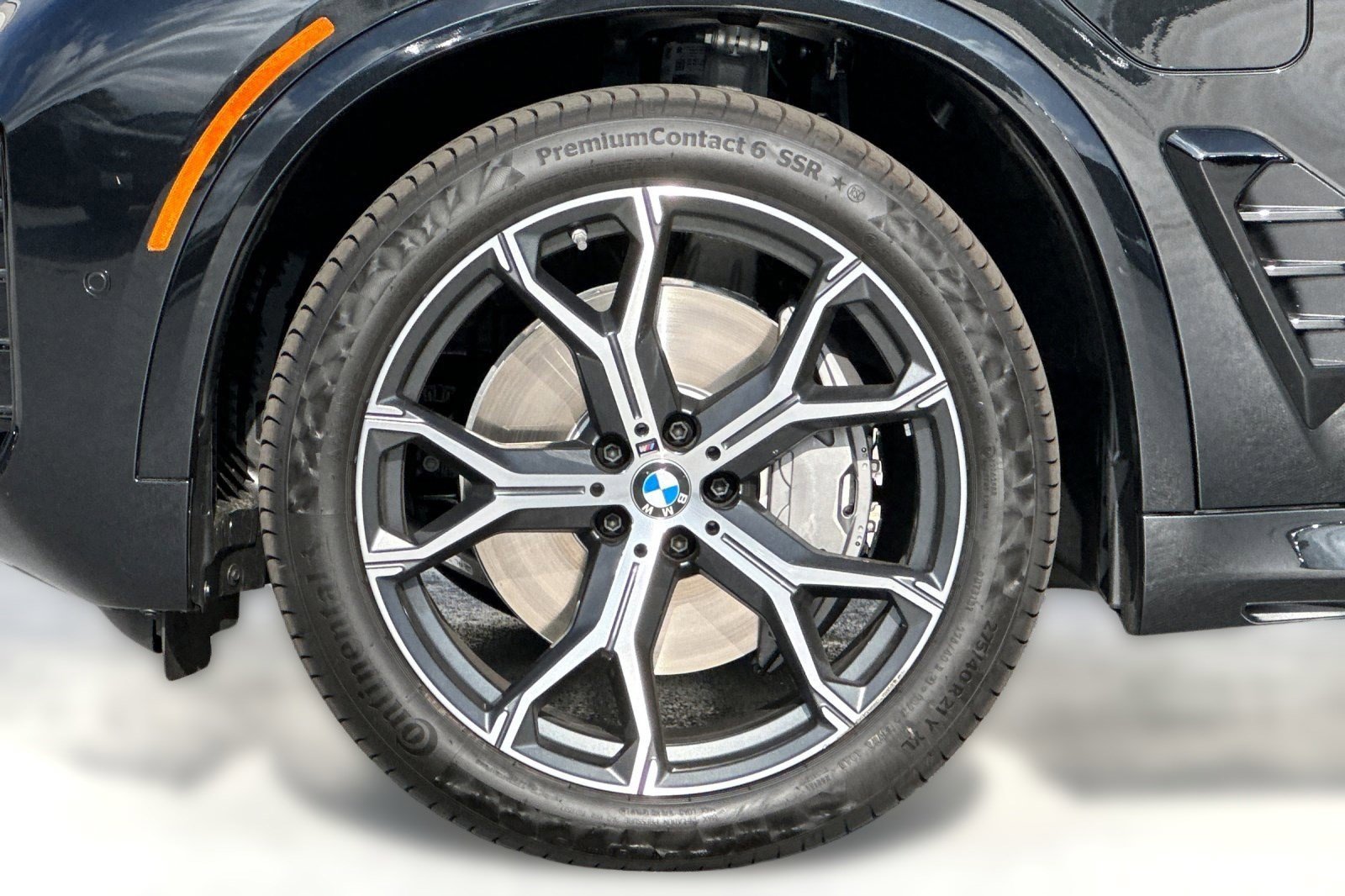 Used 2026 BMW X5 xDrive50e w/ M Sport Package AWD/4WD image 12
