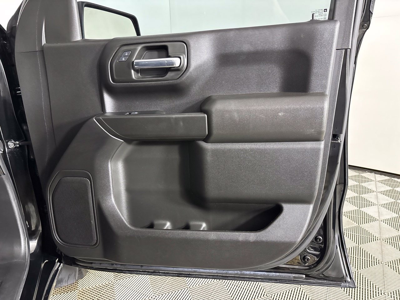 Used 2024 Chevrolet Silverado 1500 Custom AWD/4WD image 29