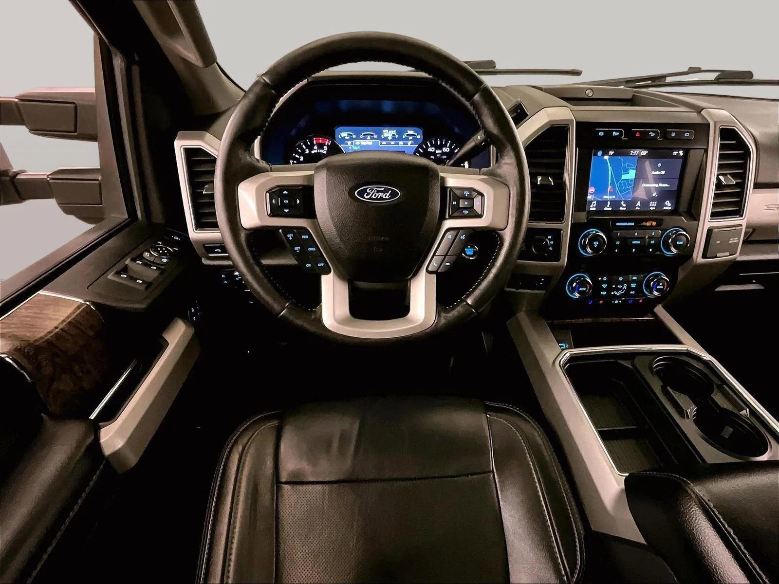 Used 2019 Ford F250 Lariat w/ Lariat Ultimate Package AWD/4WD image 5