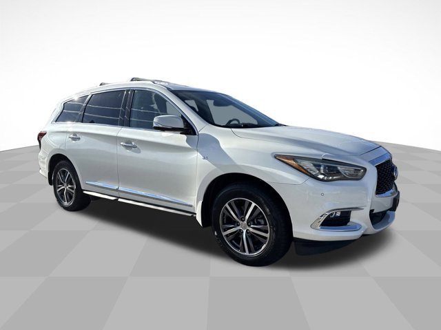 Used 2019 INFINITI QX60 Luxe w/ Essential Package image 3