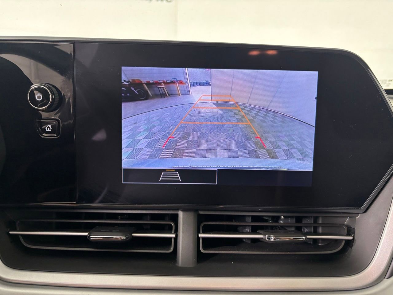 Used 2024 Chevrolet Trax RS image 14