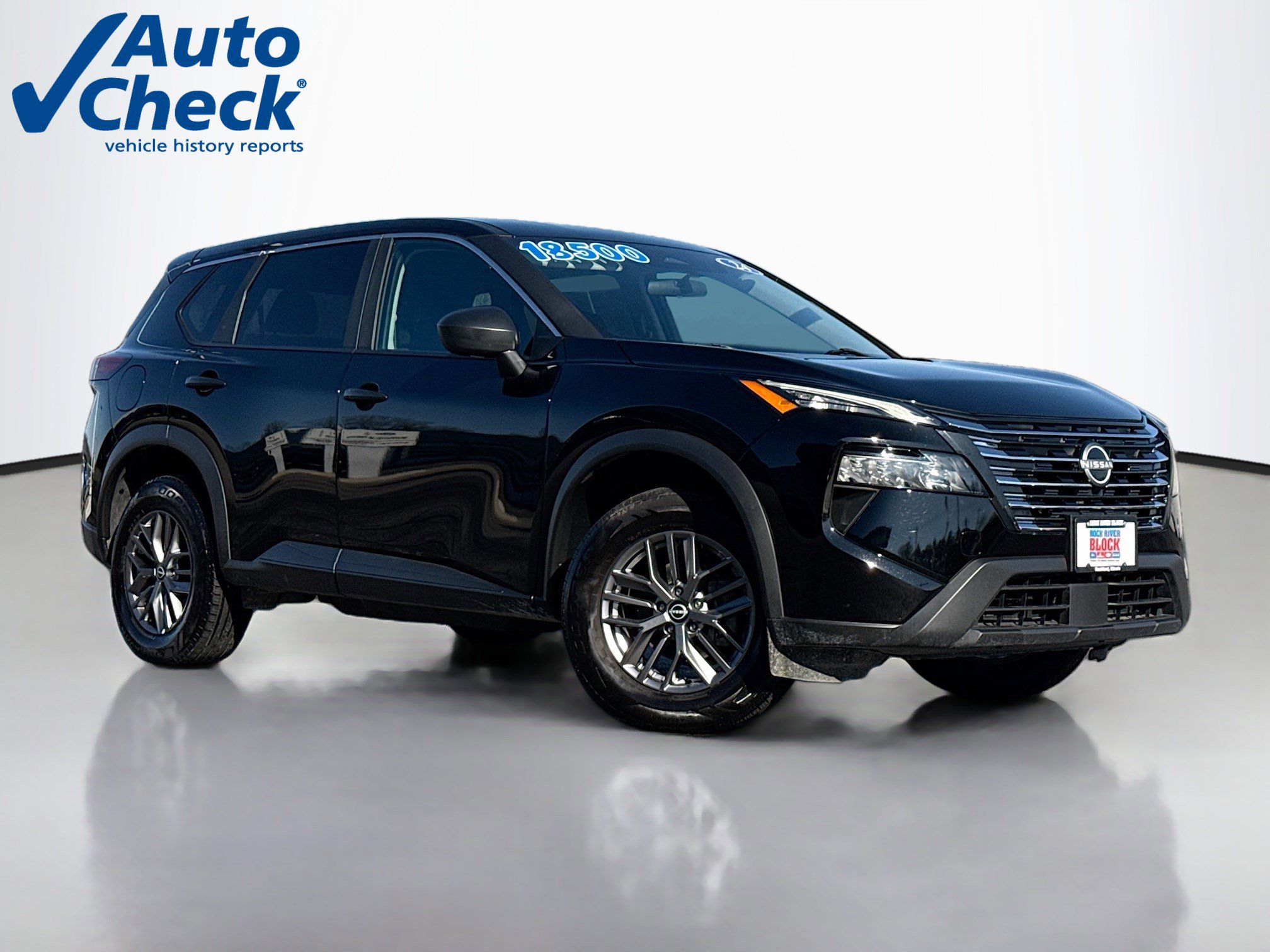 Used 2024 Nissan Rogue S AWD/4WD image 1
