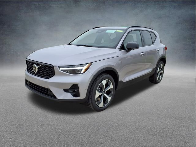 New 2026 Volvo XC40 B5 Plus w/ Climate Package AWD/4WD image 3
