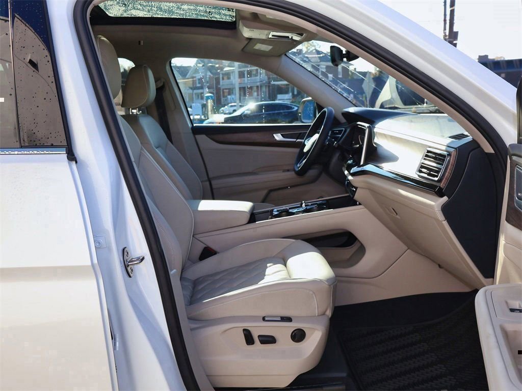 New 2026 Volkswagen Atlas SEL Premium R-Line image 31