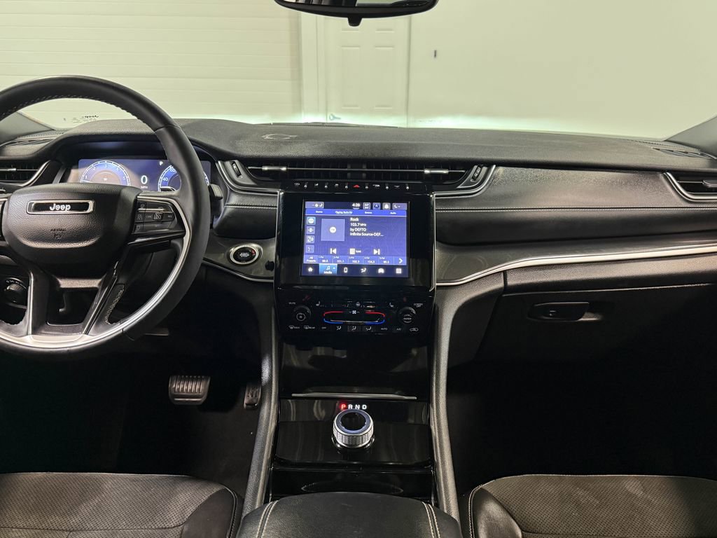 Used 2023 Jeep Grand Cherokee L Laredo AWD/4WD image 19