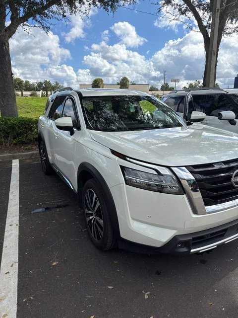 Used 2023 Nissan Pathfinder Platinum w/ Cargo Package