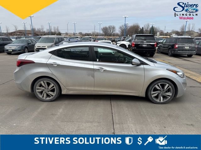 Used 2016 Hyundai Elantra Limited image 3