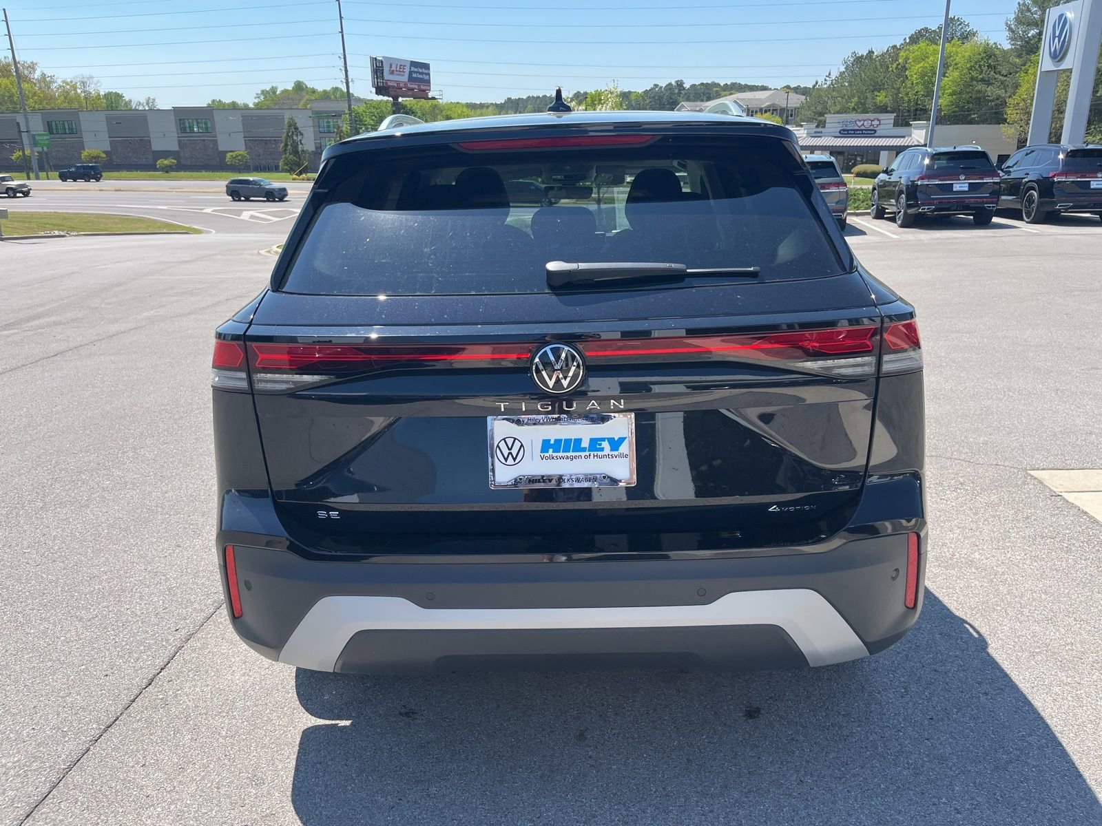 New 2026 Volkswagen Tiguan SE AWD/4WD image 4