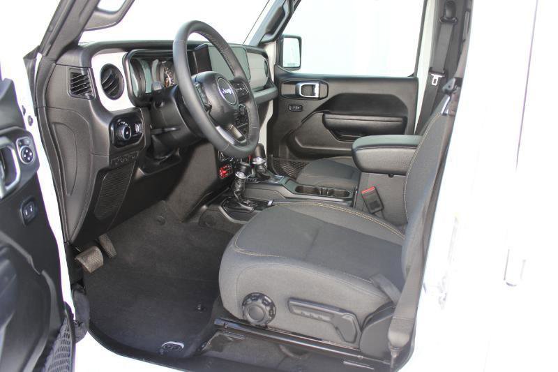 Used 2025 Jeep Wrangler Unlimited Sport image 10