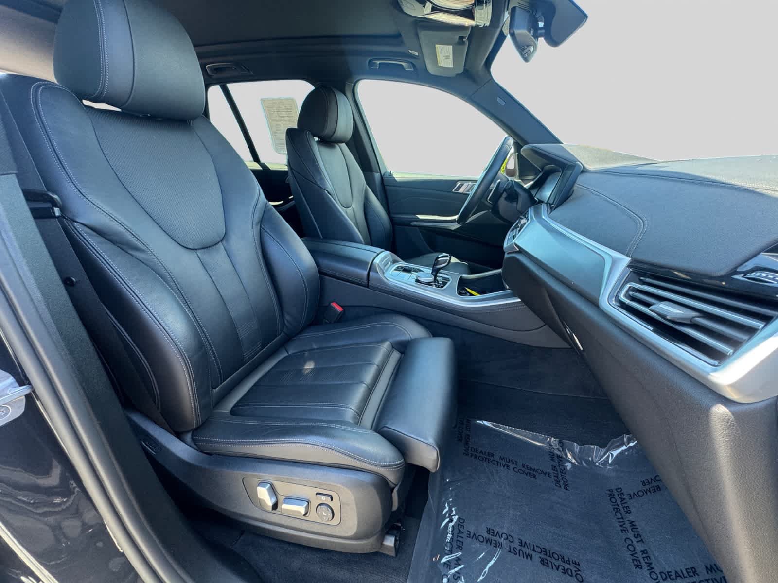 Used 2022 BMW X5 xDrive40i w/ M Sport Package AWD/4WD image 20