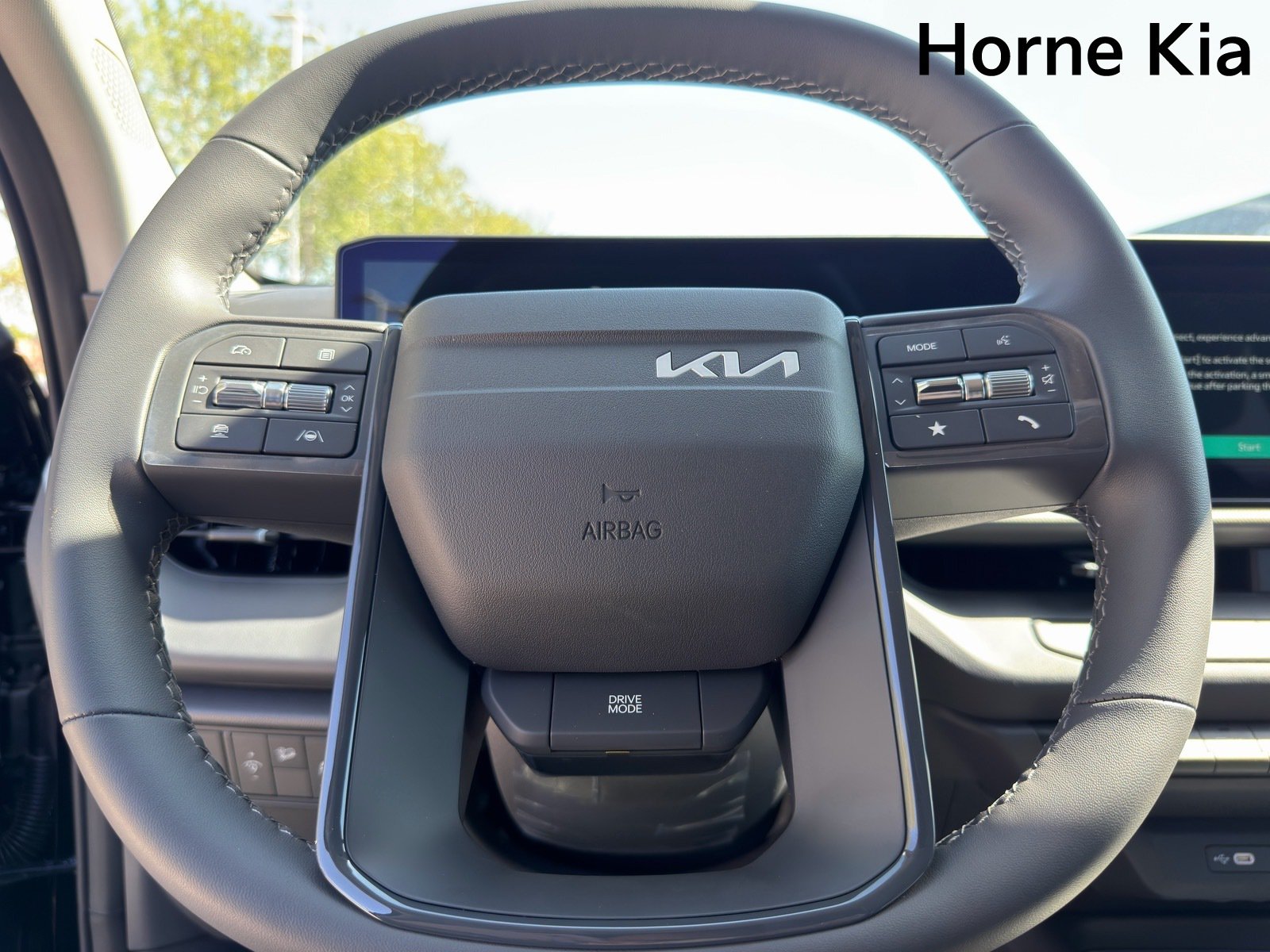 New 2027 Kia Seltos S FWD image 12