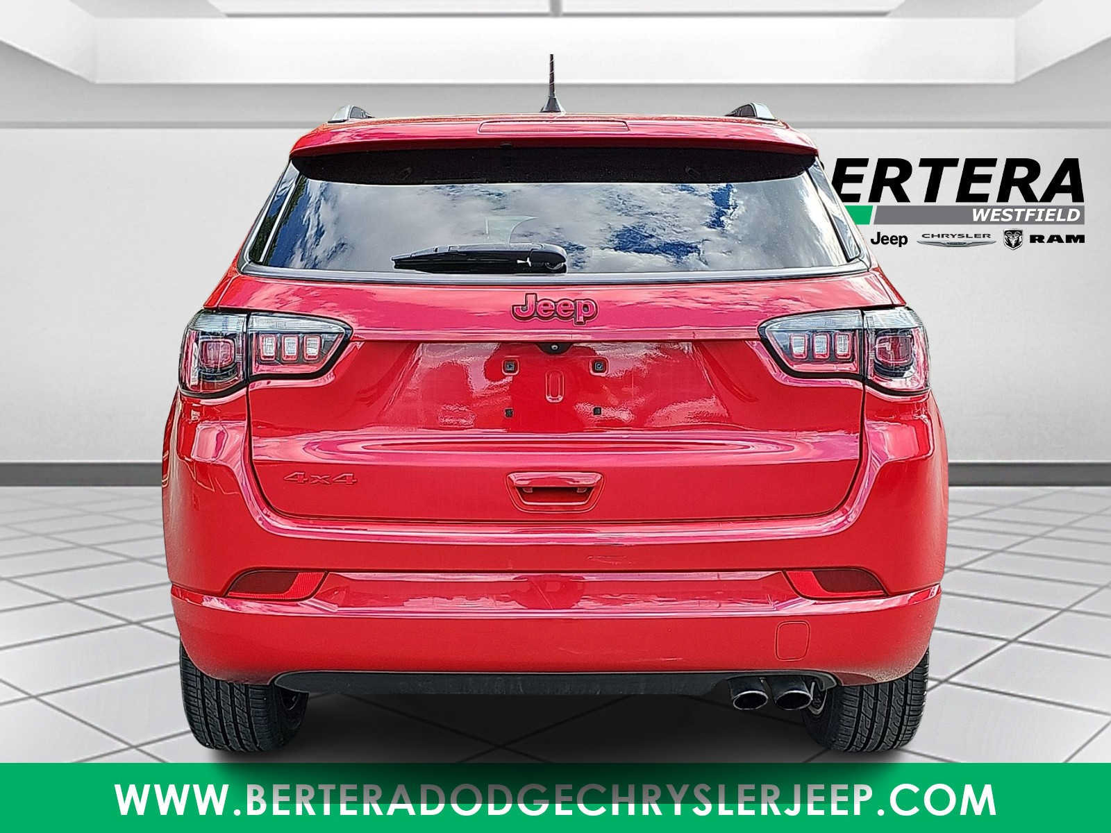 Used 2022 Jeep Compass Limited AWD/4WD image 5