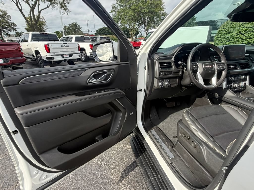Certified 2023 GMC Yukon XL SLT AWD/4WD image 24