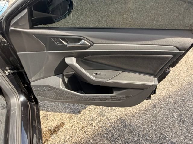 Certified 2023 Volkswagen Jetta Sport FWD image 17