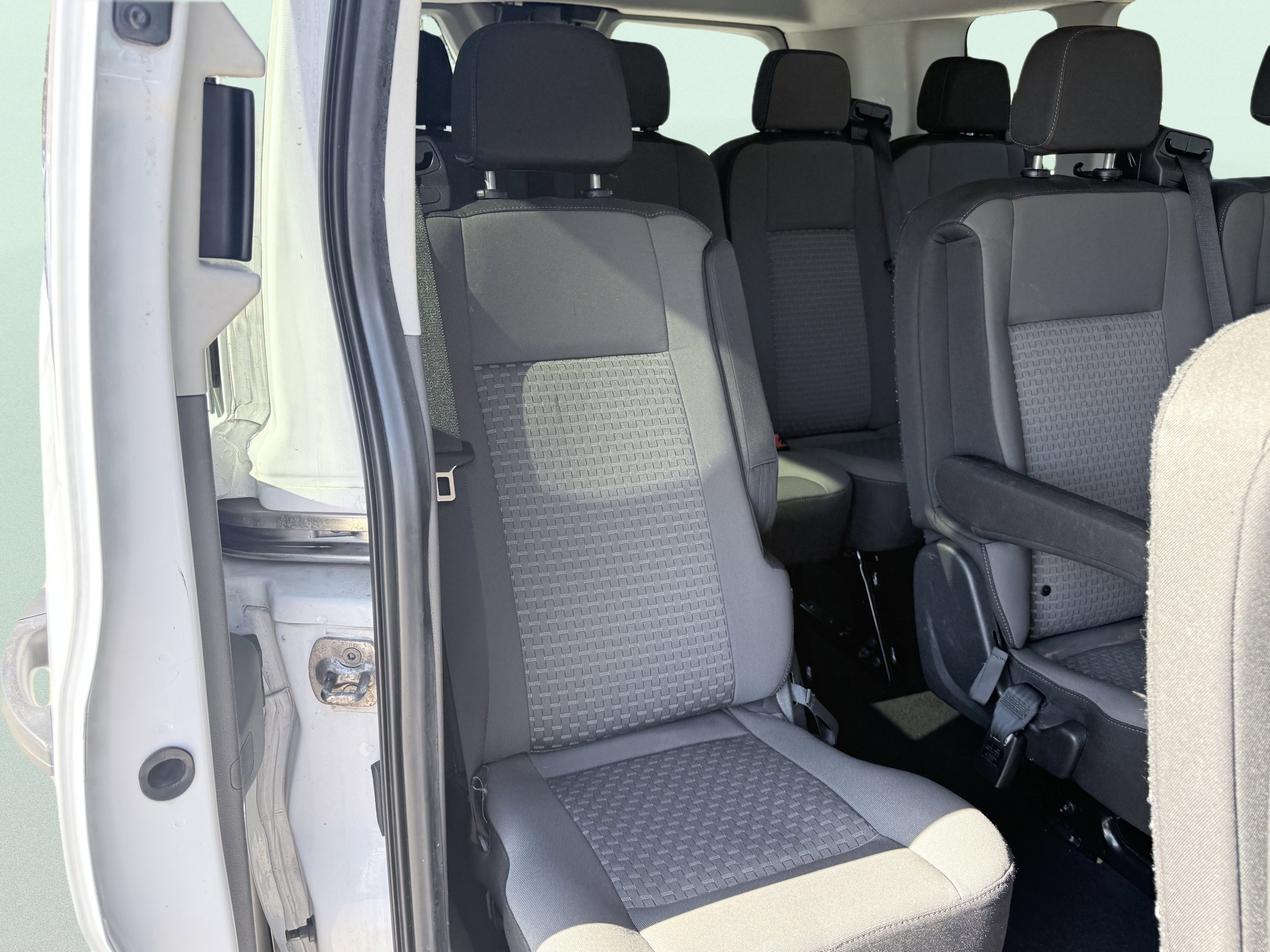 Used 2023 Ford Transit 350 XLT image 14