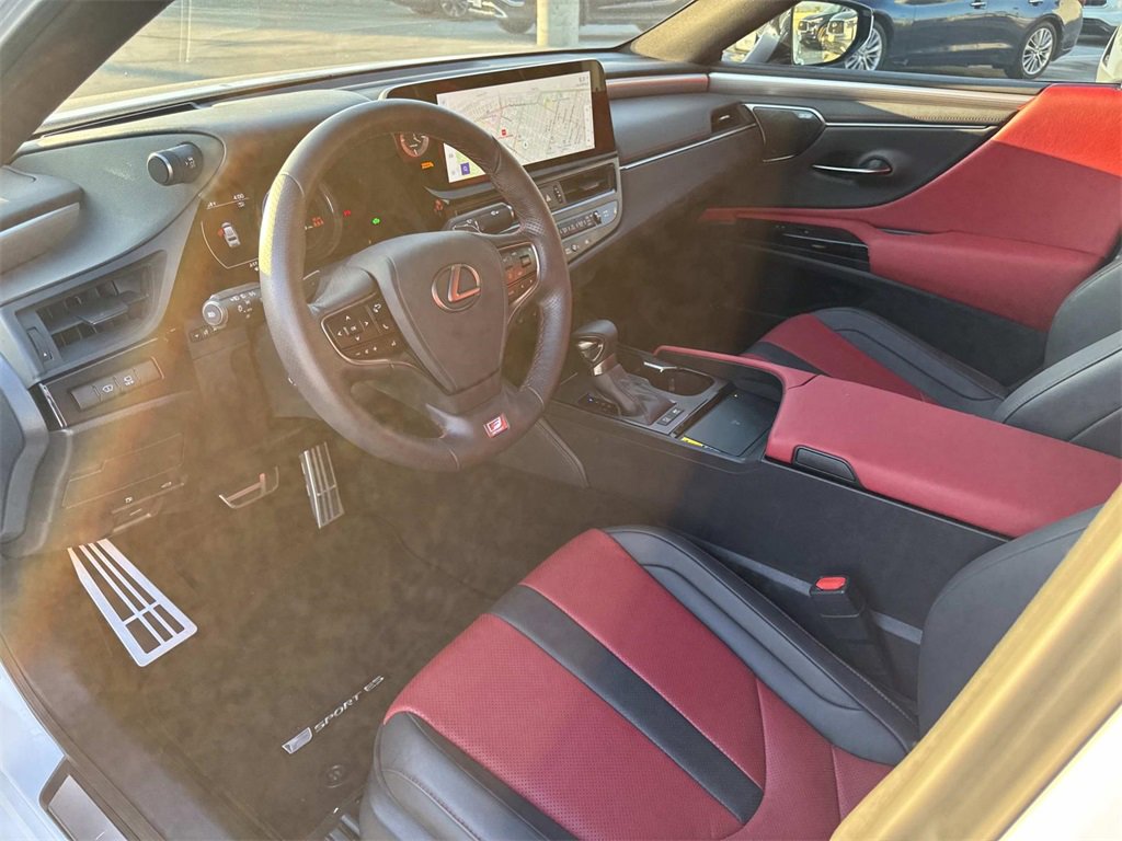 Used 2024 Lexus ES 300h F Sport image 14