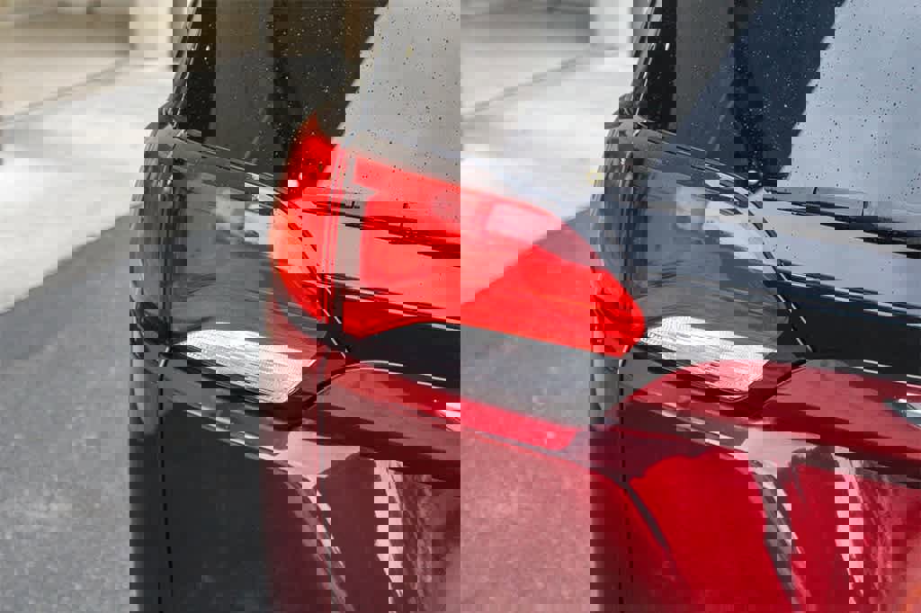 Used 2021 Chrysler Voyager Lxi image 8