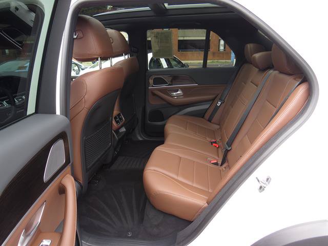 Used 2025 Mercedes-Benz GLE 450e 4MATIC w/ Winter Package image 20