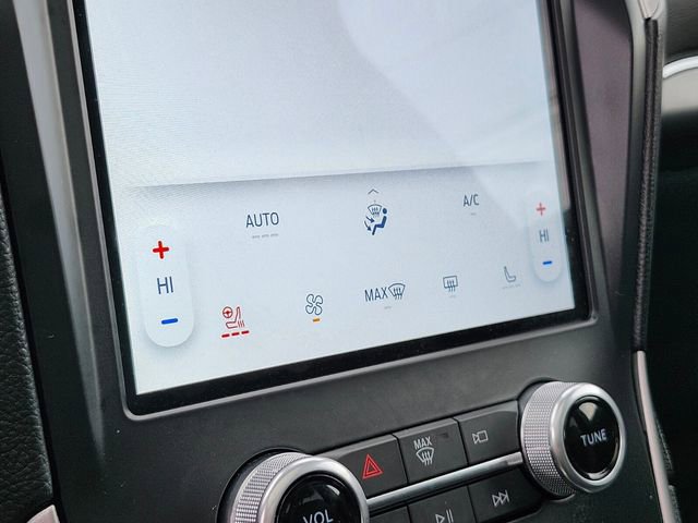 Certified 2022 Ford Edge ST-Line w/ Class II Trailer Tow Package image 23