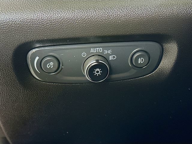 Used 2021 Chevrolet Traverse RS AWD/4WD image 13