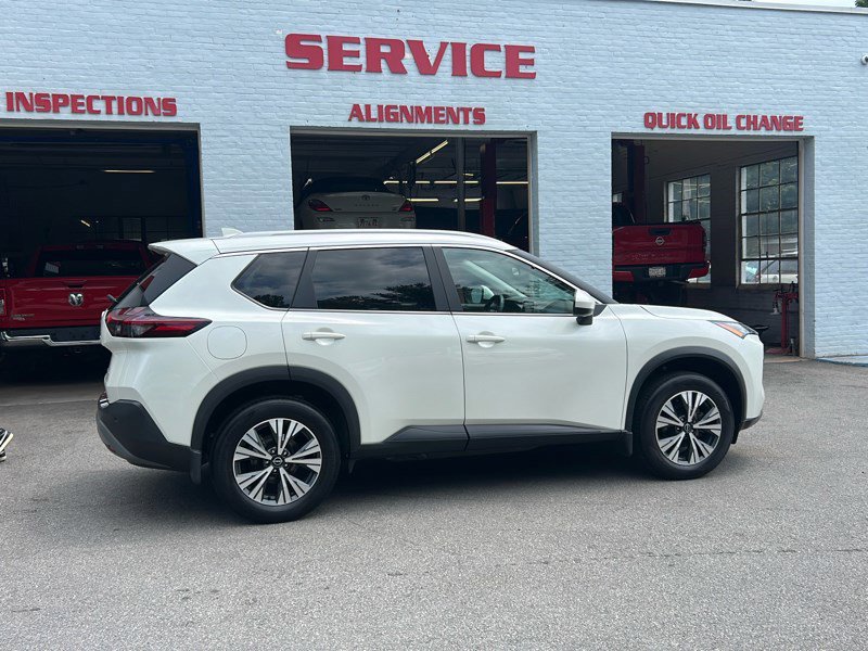 Used 2023 Nissan Rogue SV w/ SV Premium B Package image 8