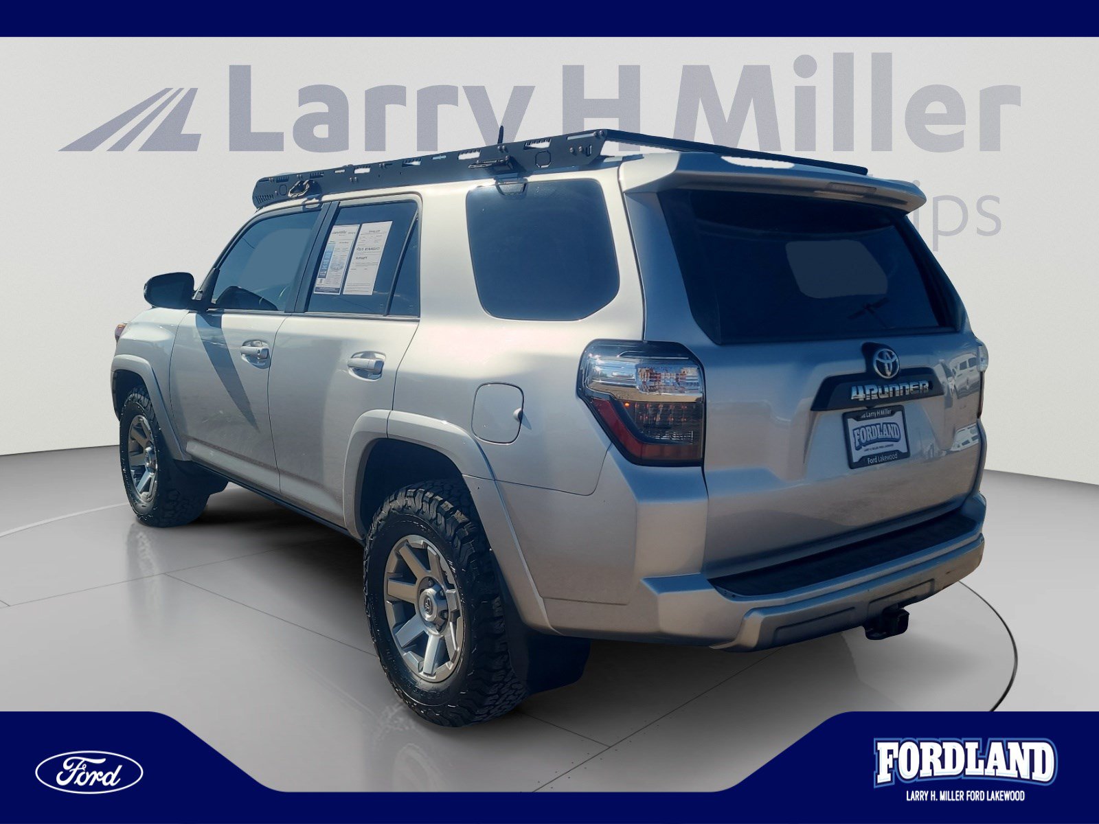 Used 2016 Toyota 4Runner Trail Premium AWD/4WD image 3