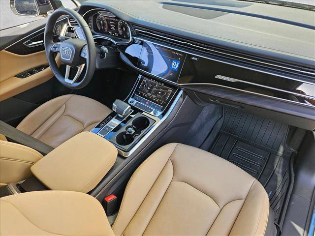 Used 2023 Audi Q7 2.0T Premium w/ Convenience Package AWD/4WD image 26