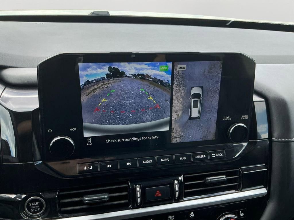 Used 2024 Nissan Pathfinder SL image 26