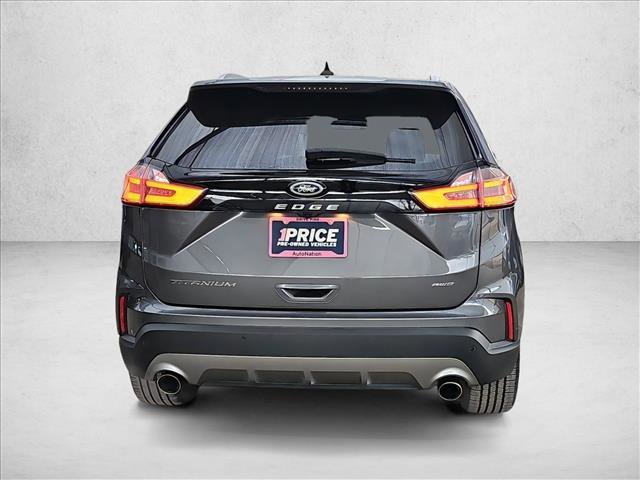 Used 2023 Ford Edge Titanium image 4