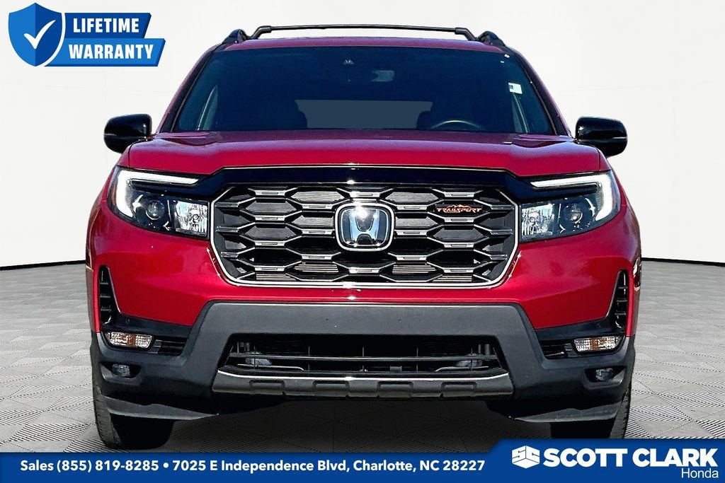 Used 2023 Honda Passport TrailSport image 2