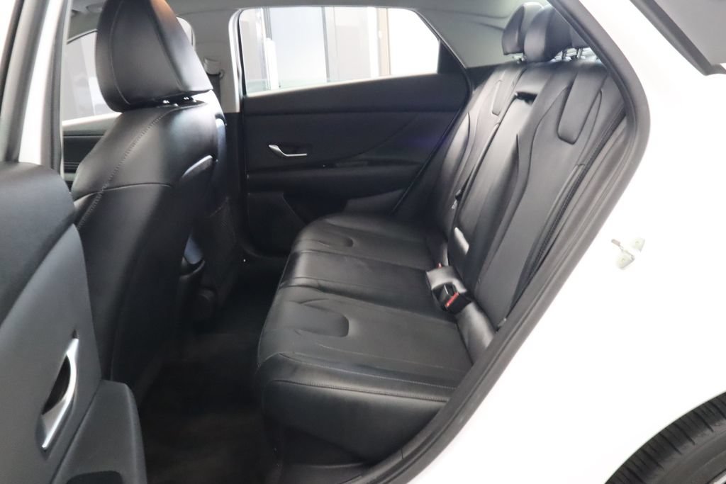 Used 2021 Hyundai Elantra Limited FWD image 33