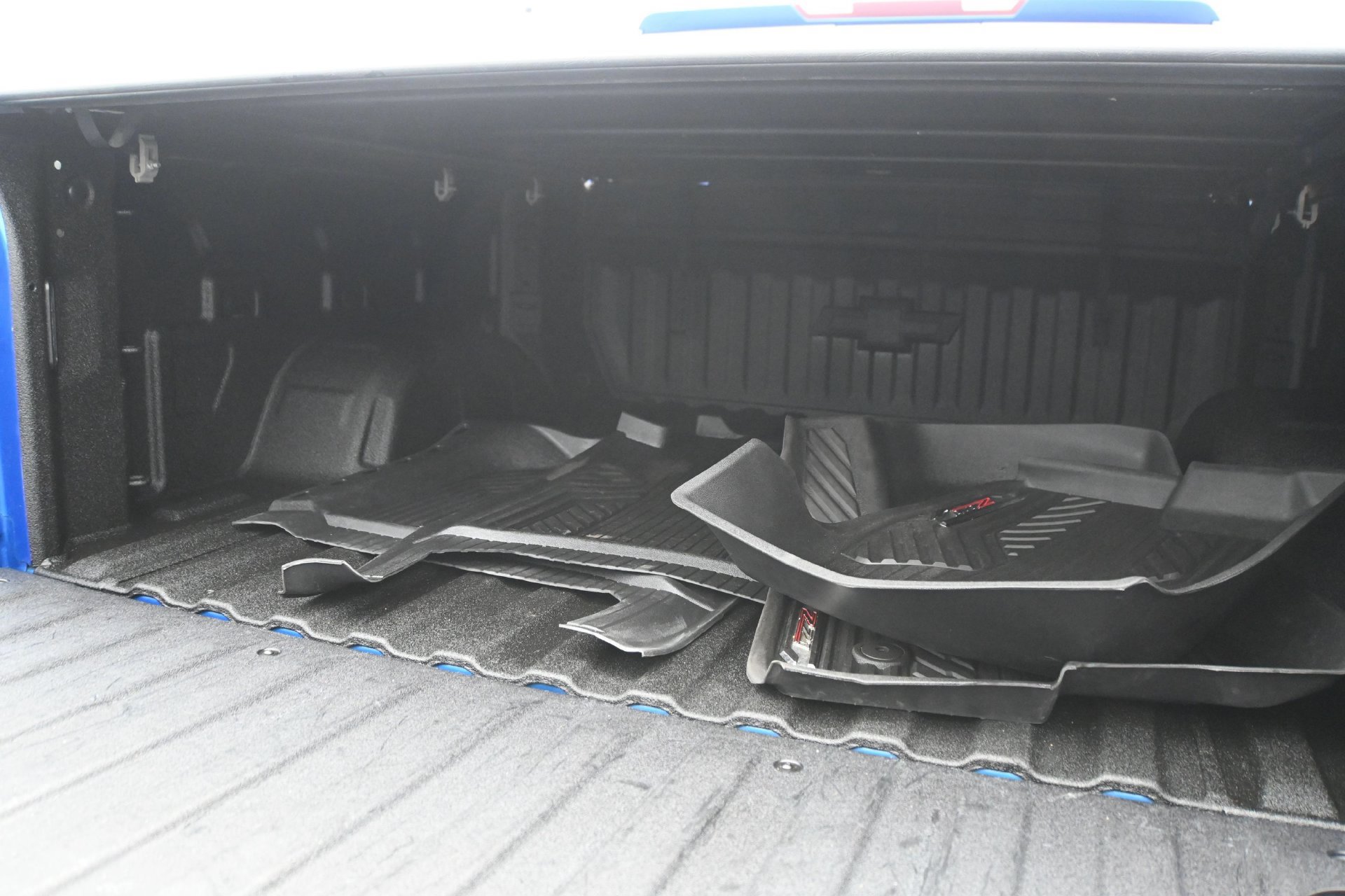 Used 2023 Chevrolet Silverado 1500 RST AWD/4WD image 15