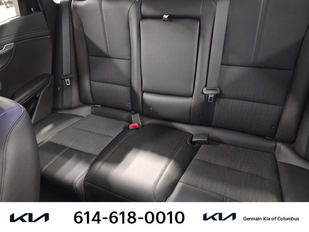 Used 2015 Chevrolet Impala LT w/ Convenience Package FWD image 18