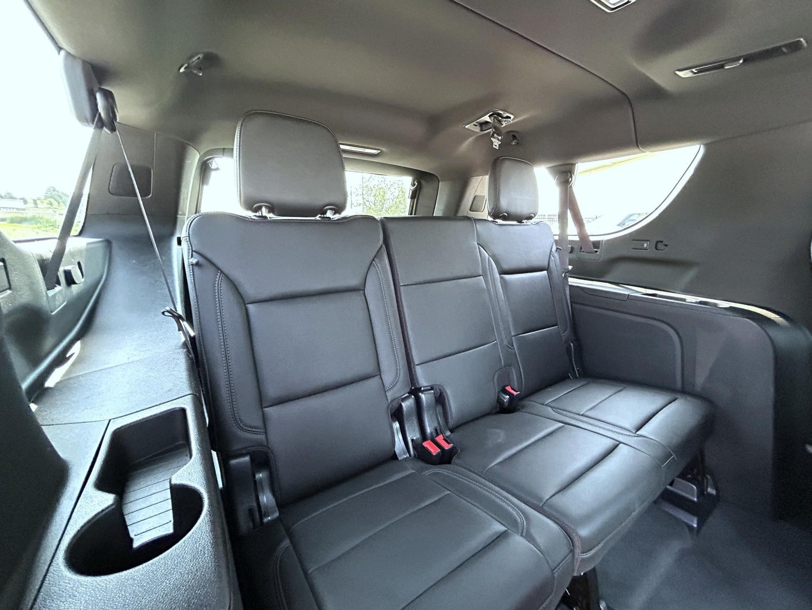 Certified 2021 Chevrolet Suburban Z71 w/ Rear Media and Nav Package AWD/4WD image 22