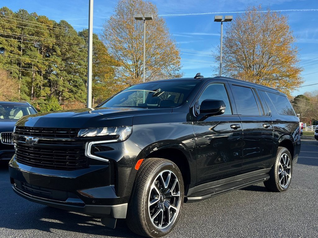 Used 2024 Chevrolet Suburban RST w/ Luxury Package