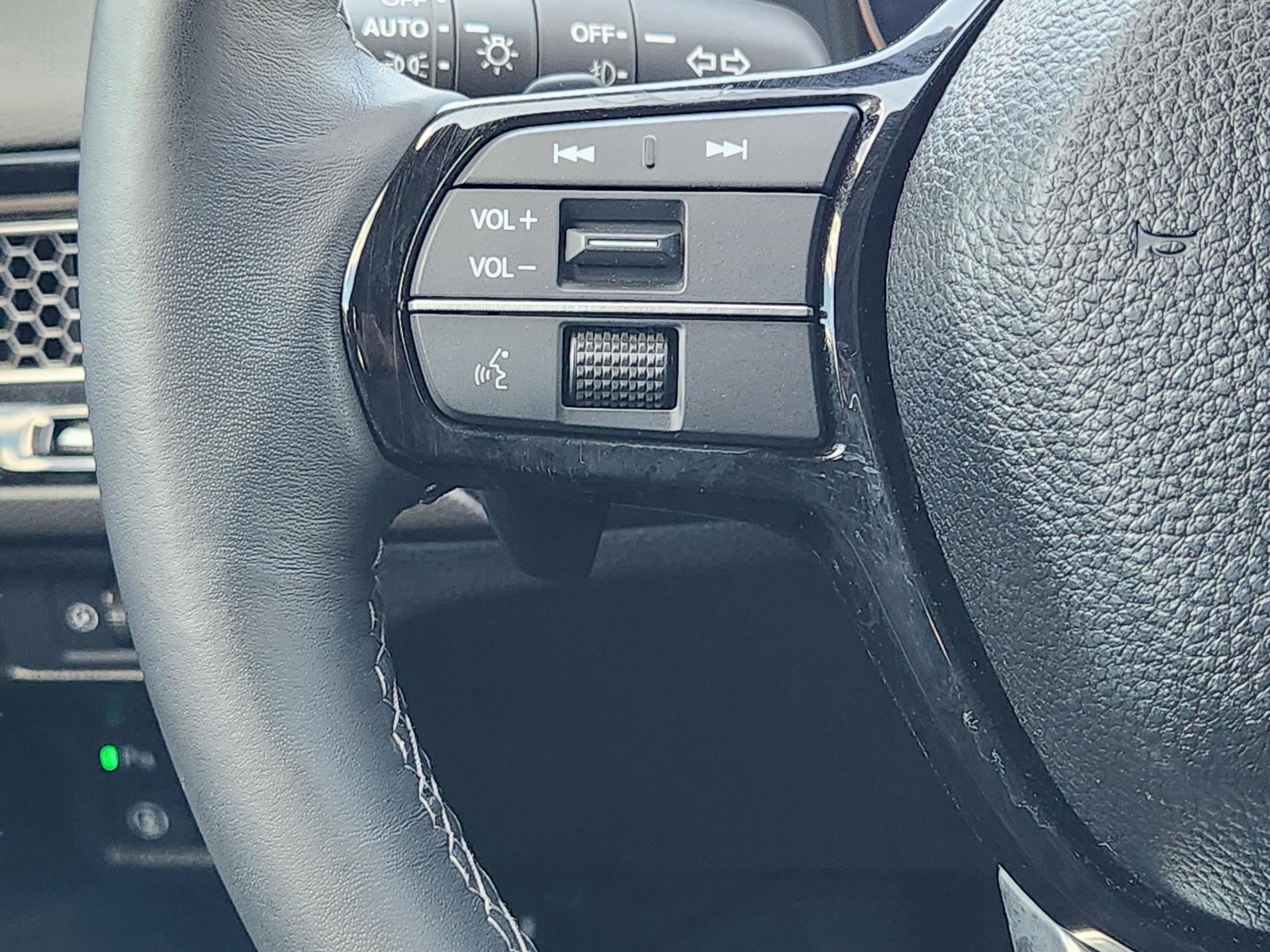 Certified 2024 Honda Civic Sport Touring image 22