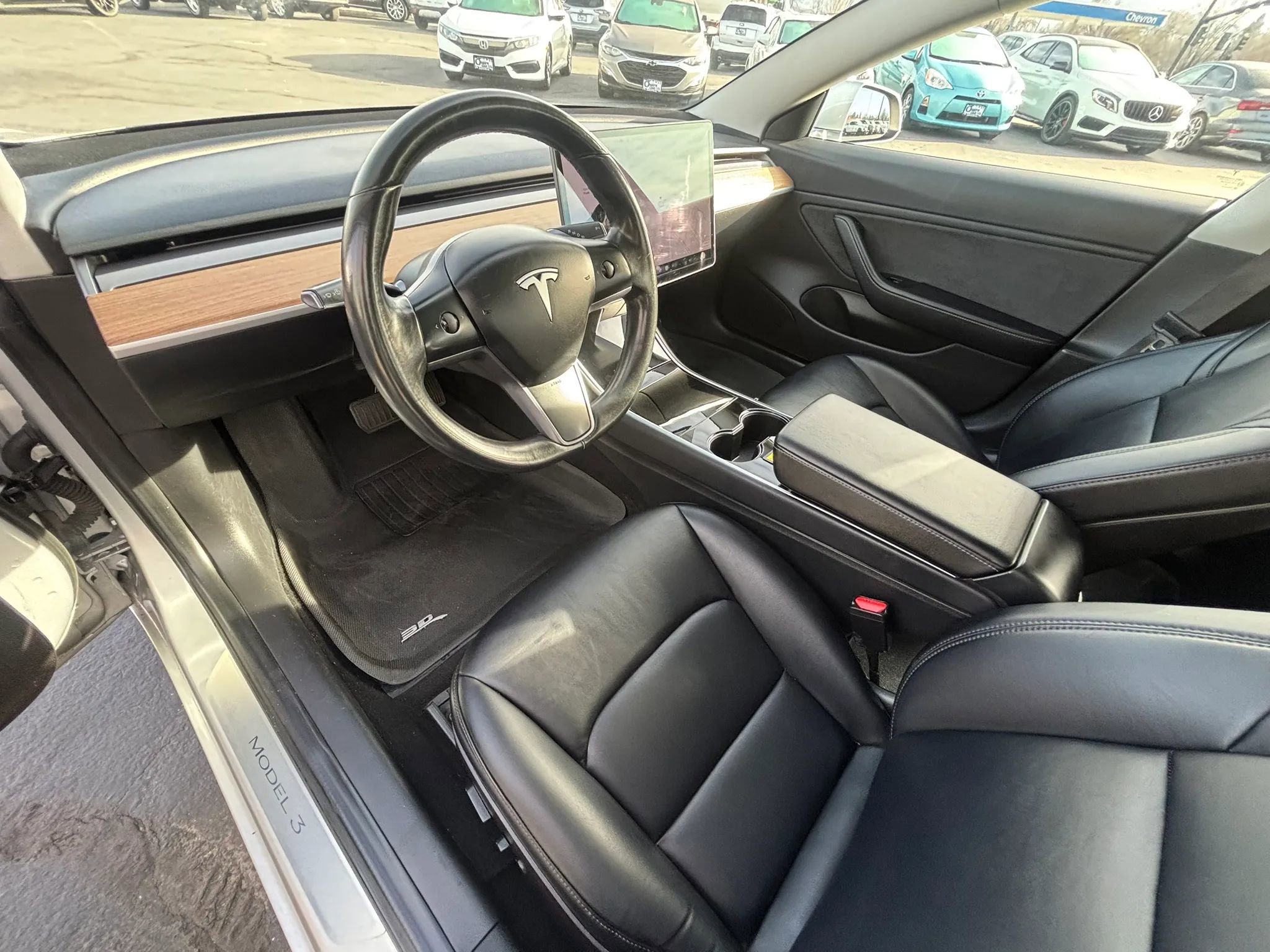 Used 2018 Tesla Model 3 Long Range image 10