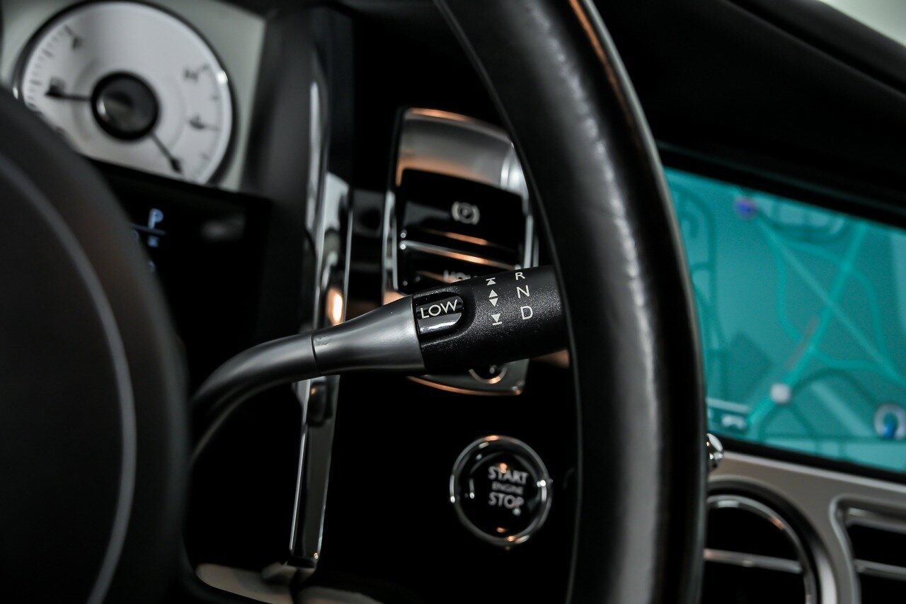 Used 2016 Rolls-Royce Ghost RWD image 31