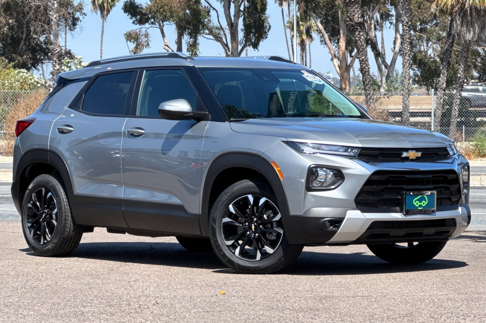 Certified 2023 Chevrolet TrailBlazer LT image 2
