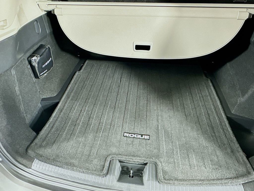 Certified 2023 Nissan Rogue S image 34