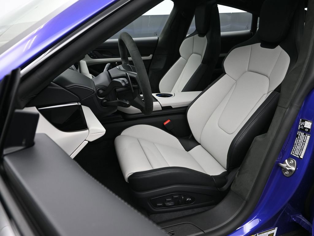 New 2026 Porsche Taycan GTS image 5