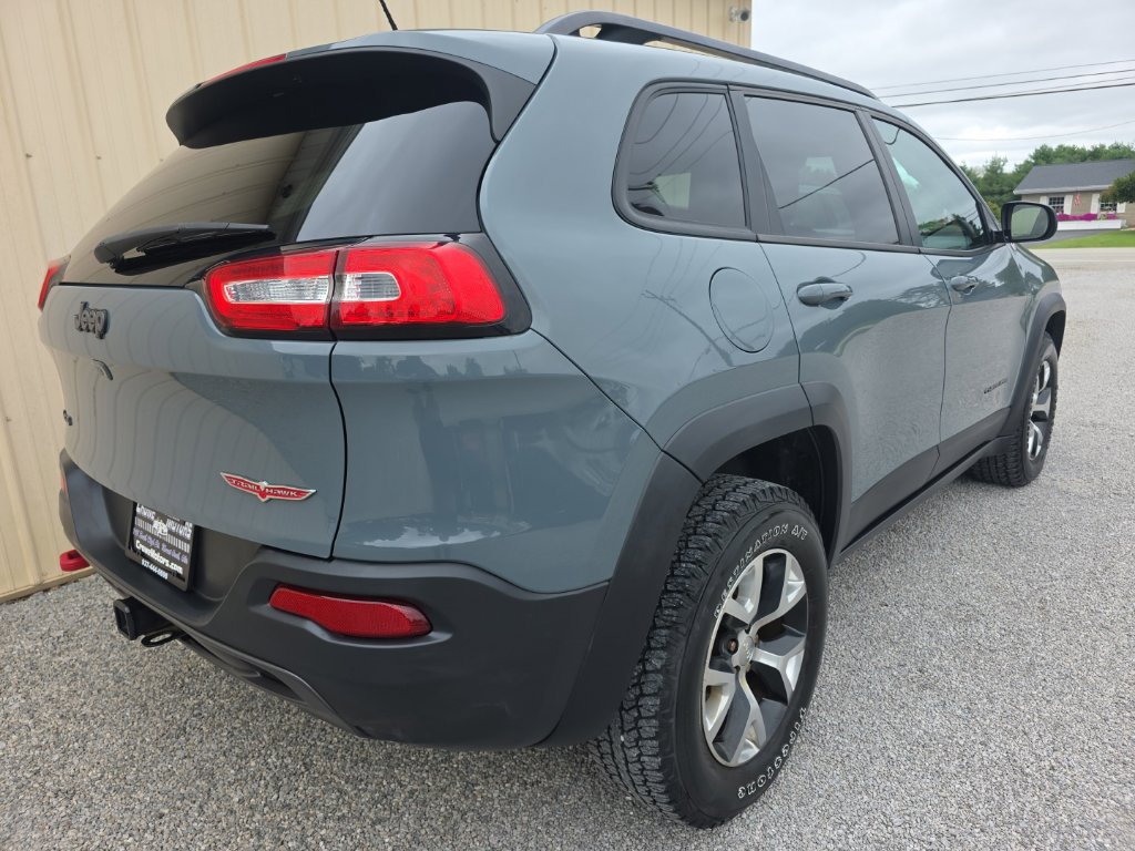 Used 2014 Jeep Cherokee Trailhawk w/ Comfort/Convenience Group AWD/4WD image 8