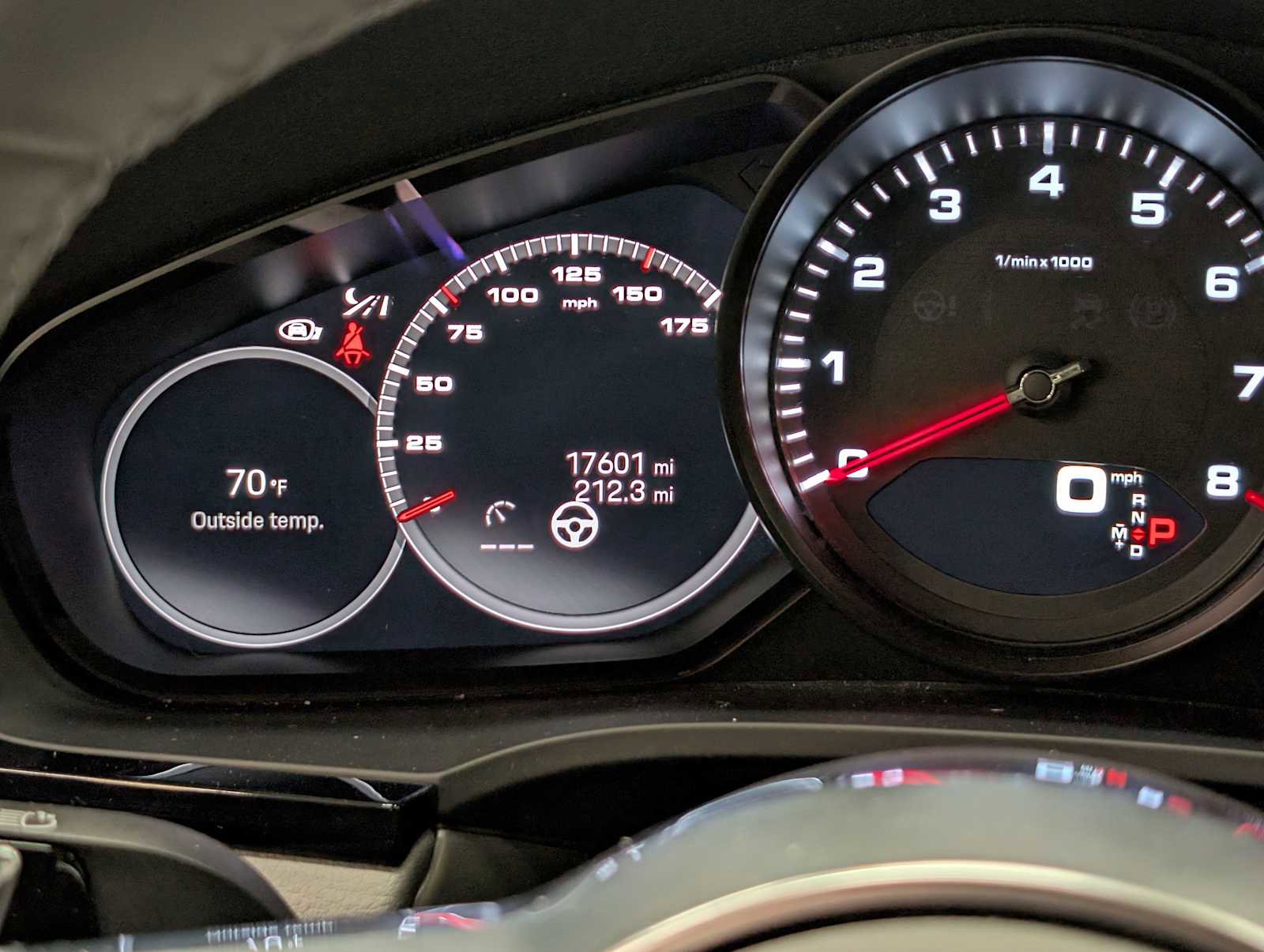 Used 2023 Porsche Cayenne Coupe image 28