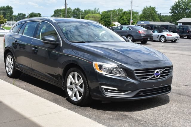 Used 2016 Volvo V60 T5 Premier FWD image 12