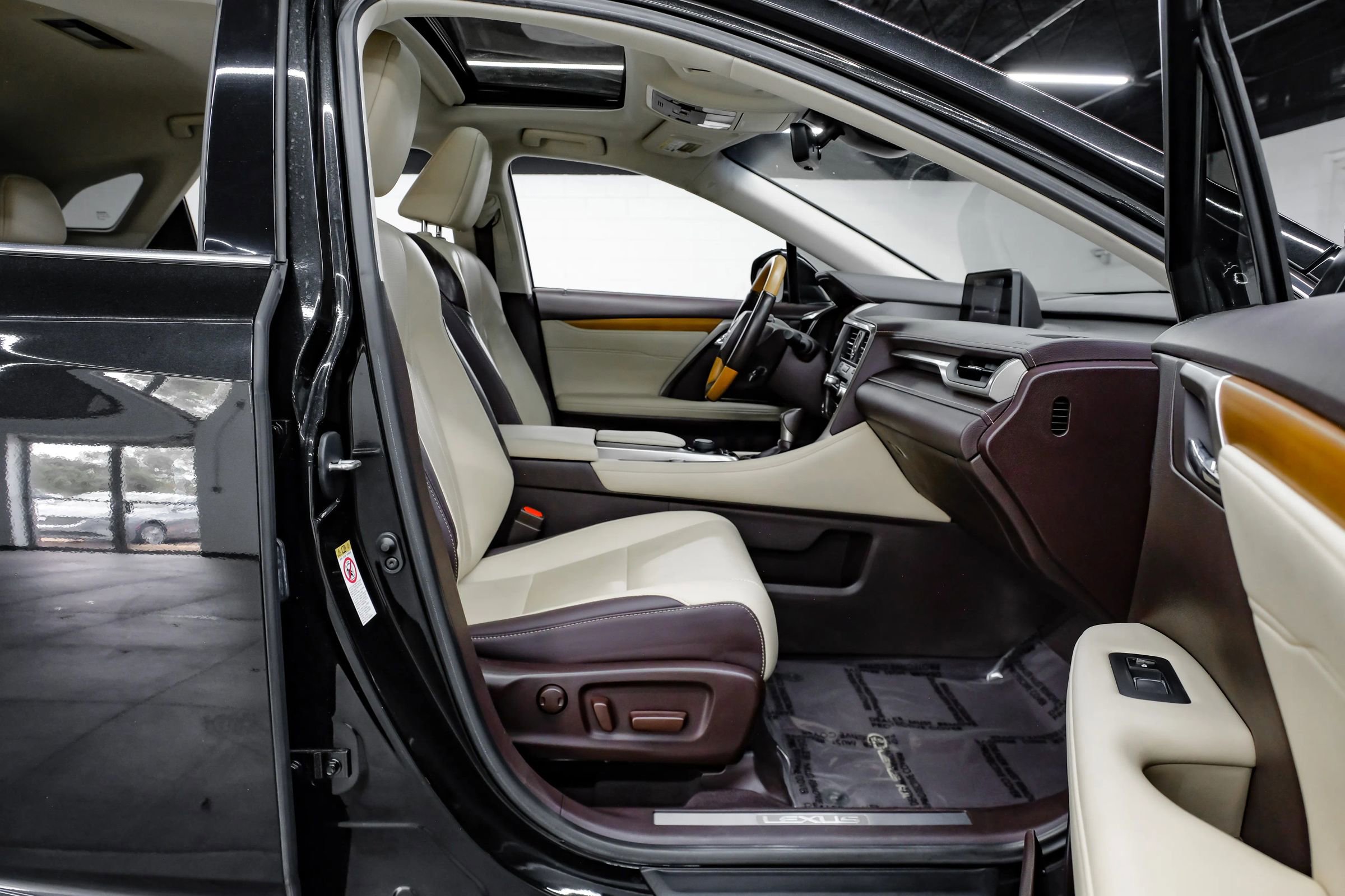 Used 2019 Lexus RX 350 FWD w/ Premium Package image 44
