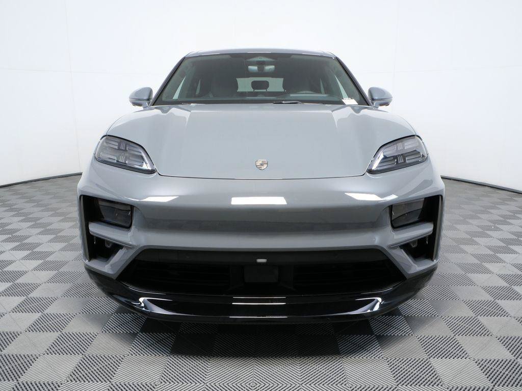 New 2026 Porsche Macan Turbo Electric AWD/4WD image 26