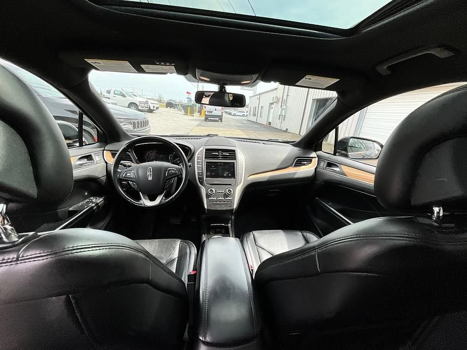 Used 2015 Lincoln MKC FWD w/ Equipment Group 101A Select image 32